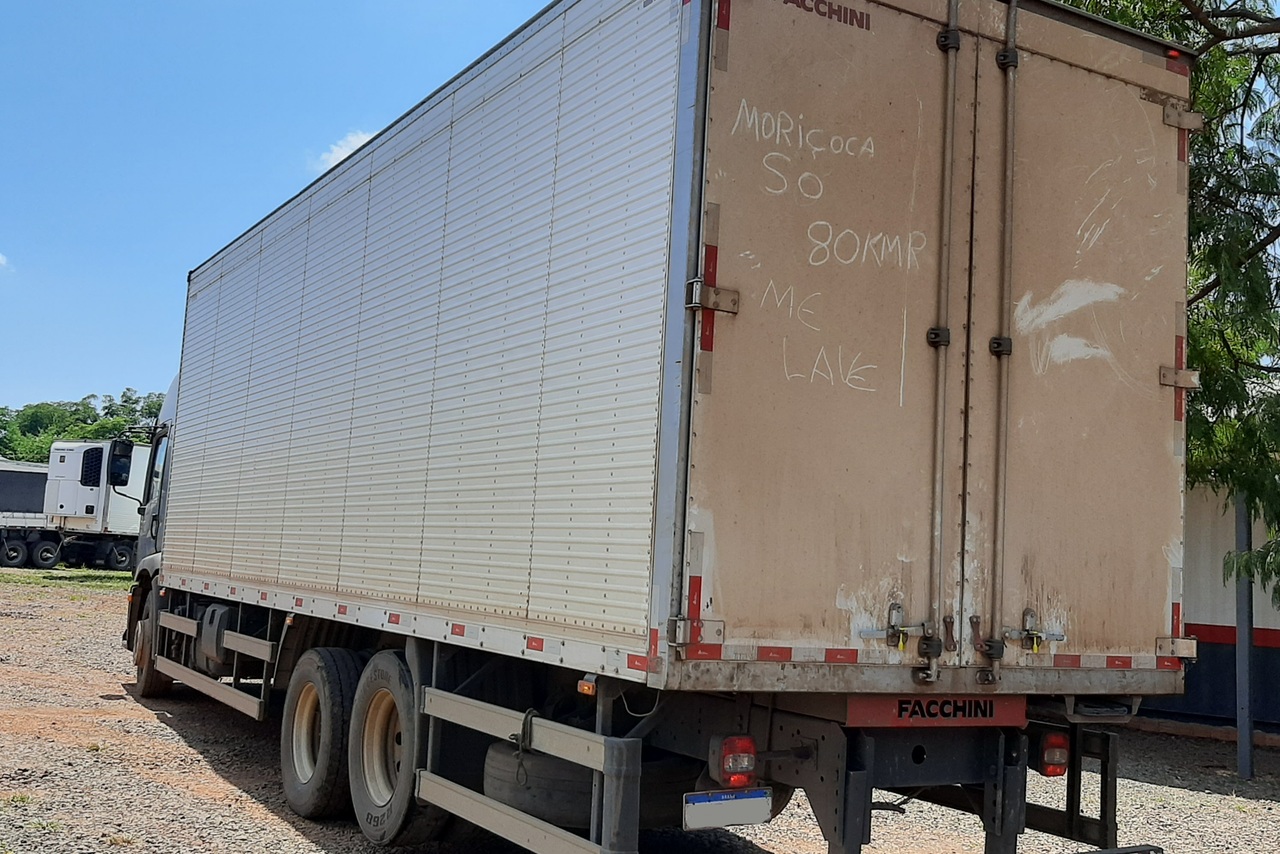 Volkswagen 24-280 E Constellation 6x2 - 19/20 3