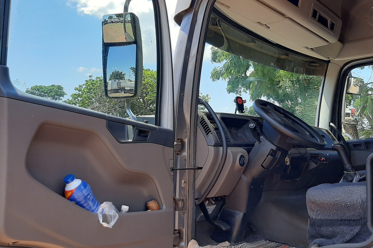 Volkswagen 24-280 E Constellation 6x2 - 19/20 4