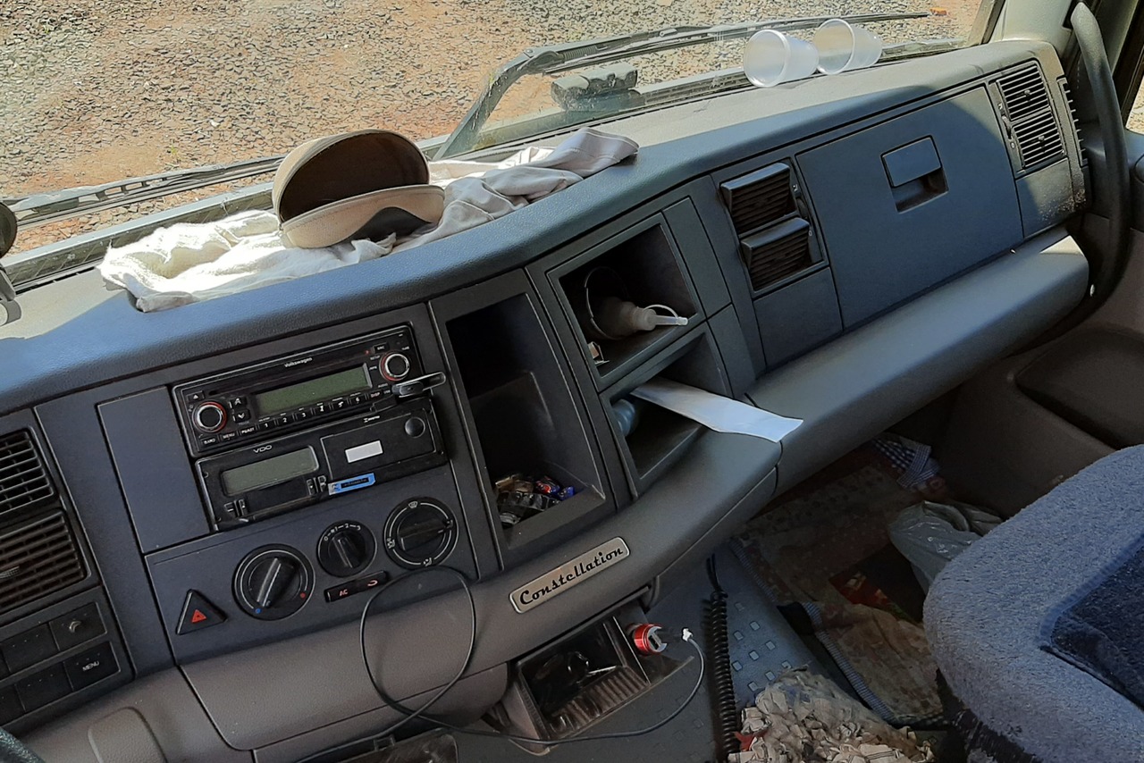 Volkswagen 24-280 E Constellation 6x2 - 19/20 15