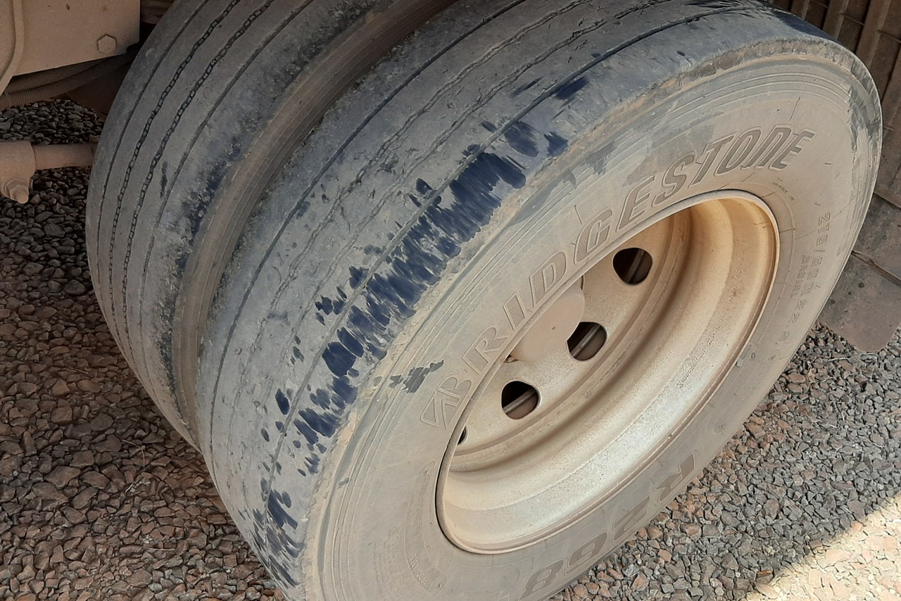 Volkswagen 24-280 E Constellation 6x2 - 19/20 17