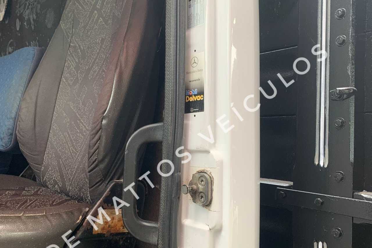 Mercedes Benz MB 1620 - 06/06 18