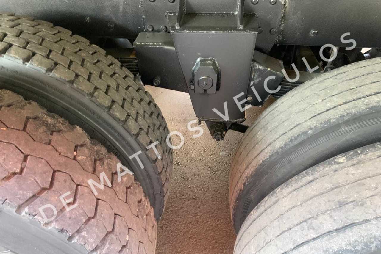 Mercedes Benz MB 1620 - 98/98 15