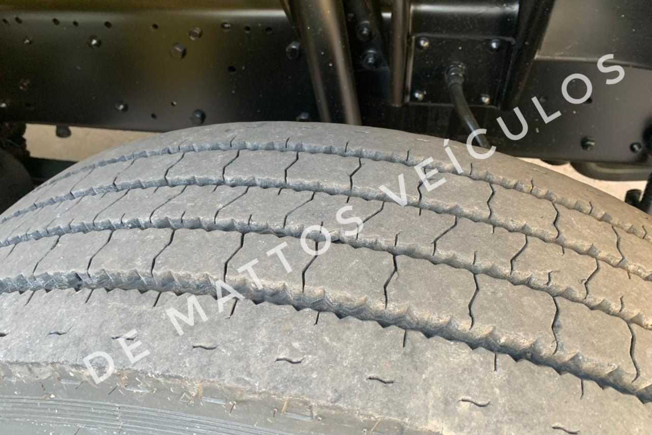 Mercedes Benz MB 1620 - 98/98 16