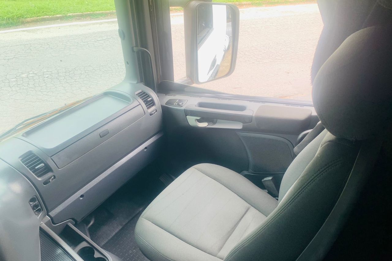 Scania 440 - 12/12 2