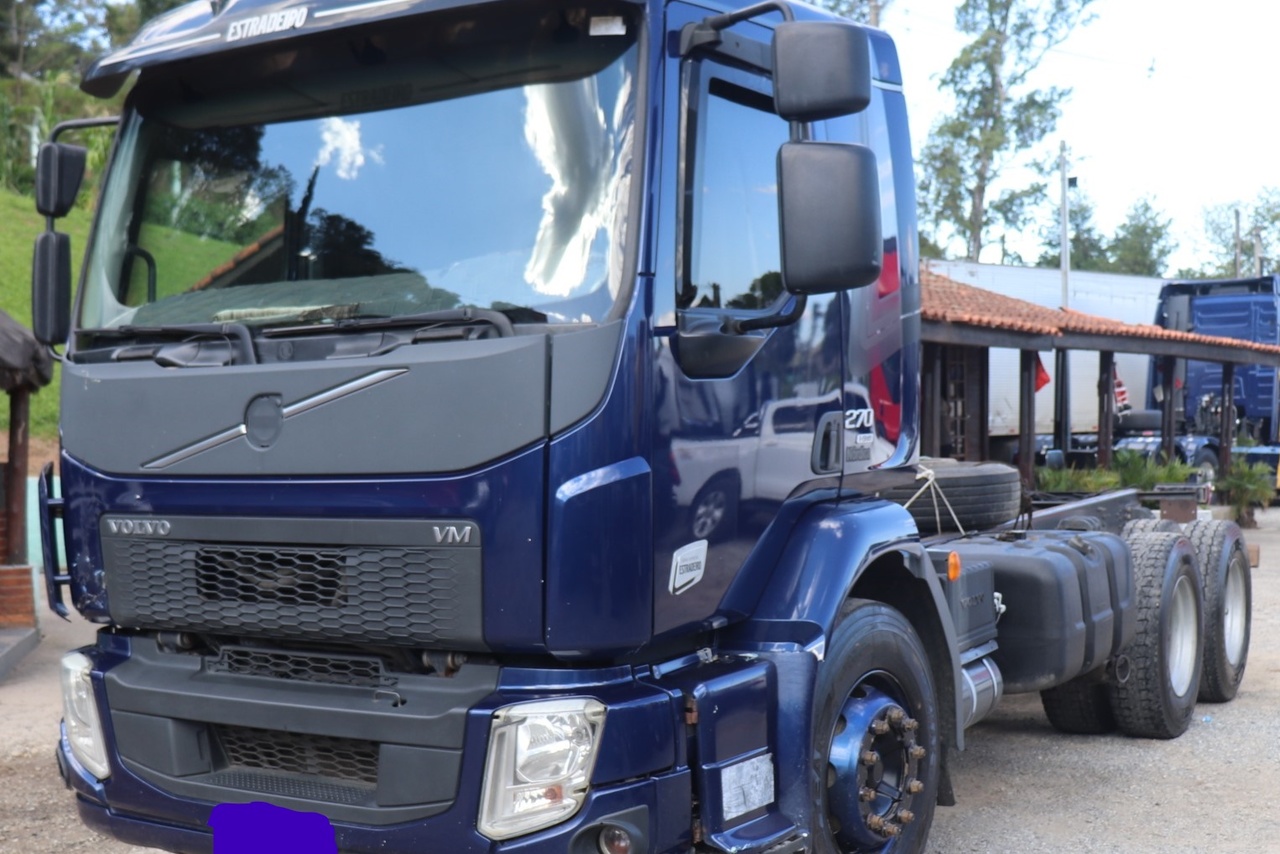 Volvo VM260 - 12/12 4