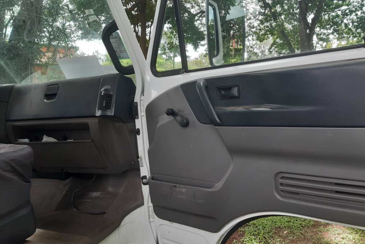 Volkswagen 8 100 - 13/13 10