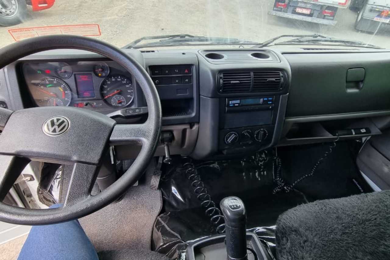Volkswagen 8 160 - 14/14 11