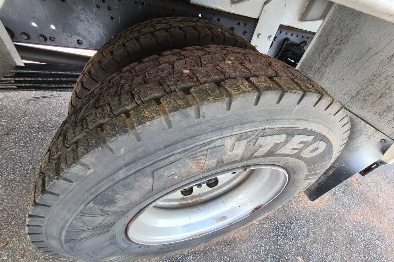 Mercedes Benz MB 1518 - 08/08 8