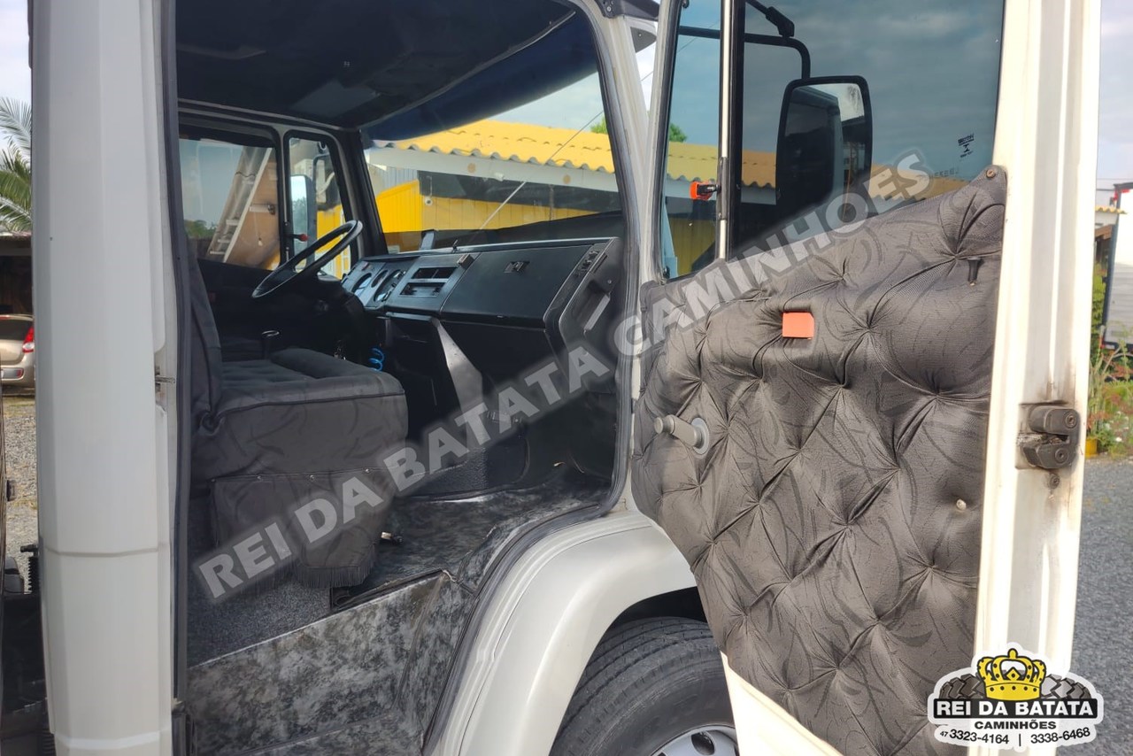 Mercedes Benz MB 1214 - 90/90 17