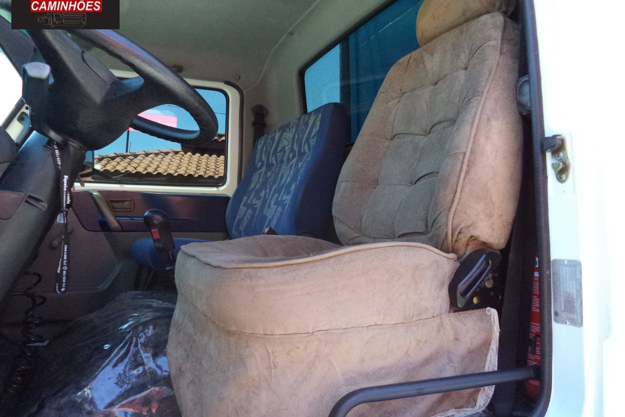 Volkswagen 13-180 - 05/05 9