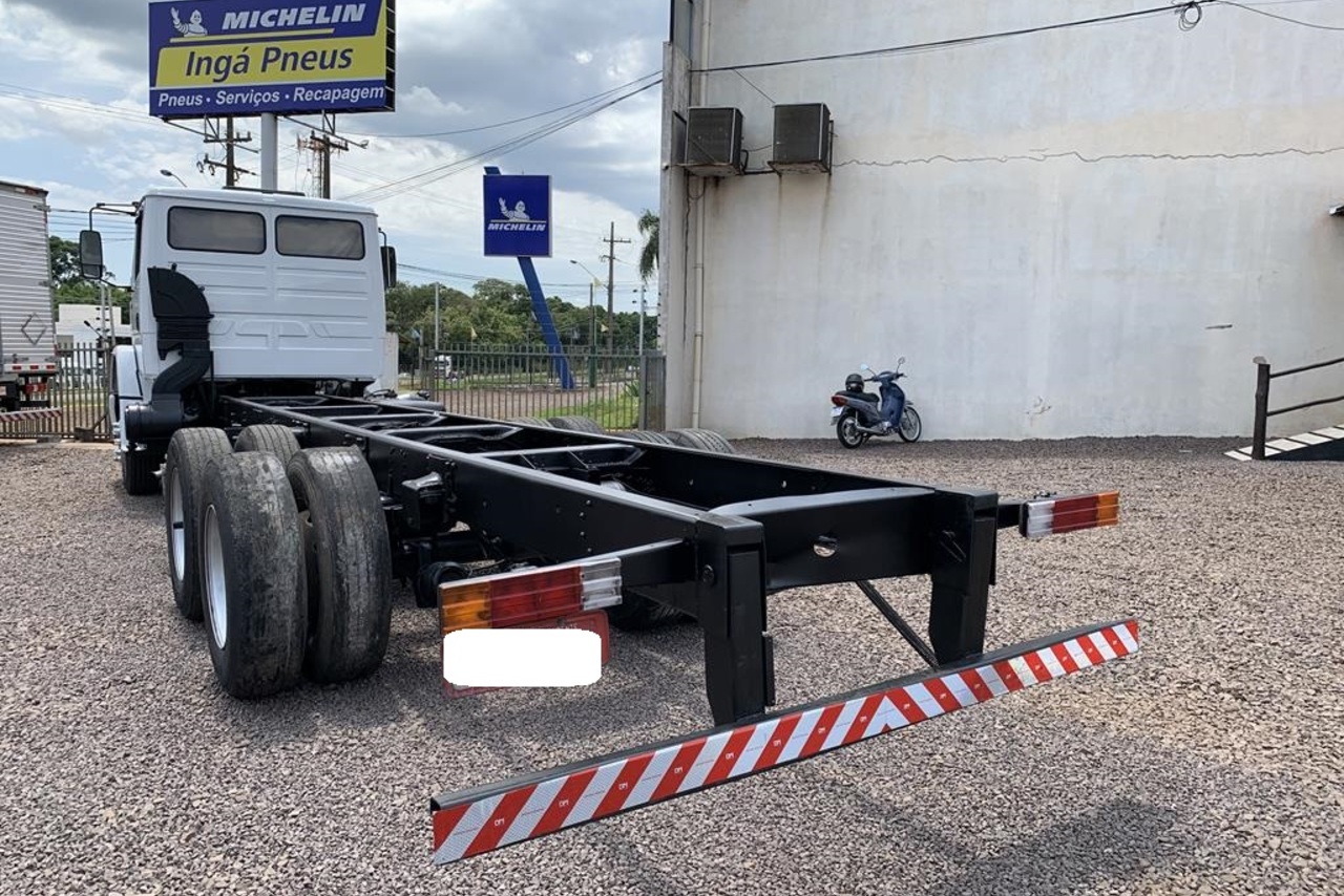 Mercedes Benz MB 1620 - 05/05 6