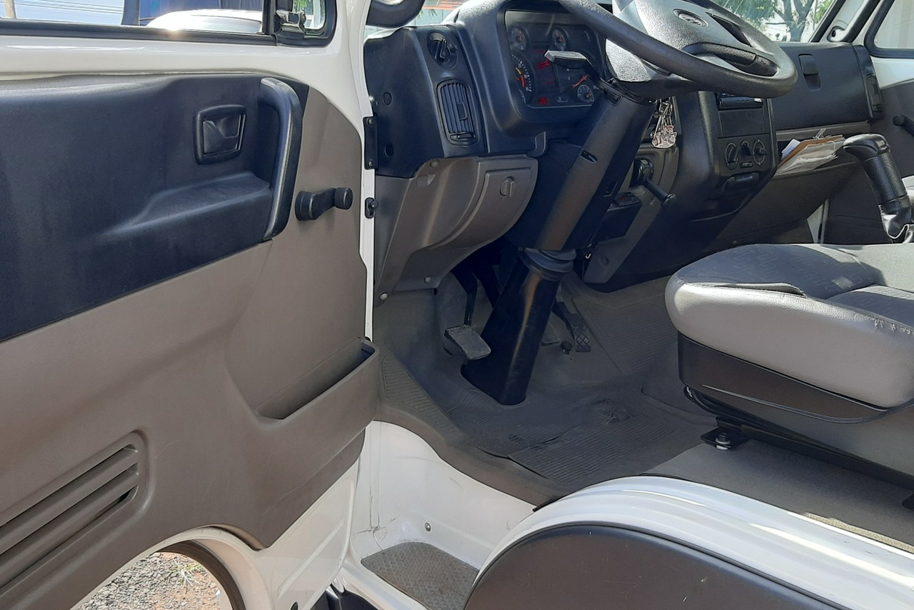 Volkswagen 8 160 - 16/16 7