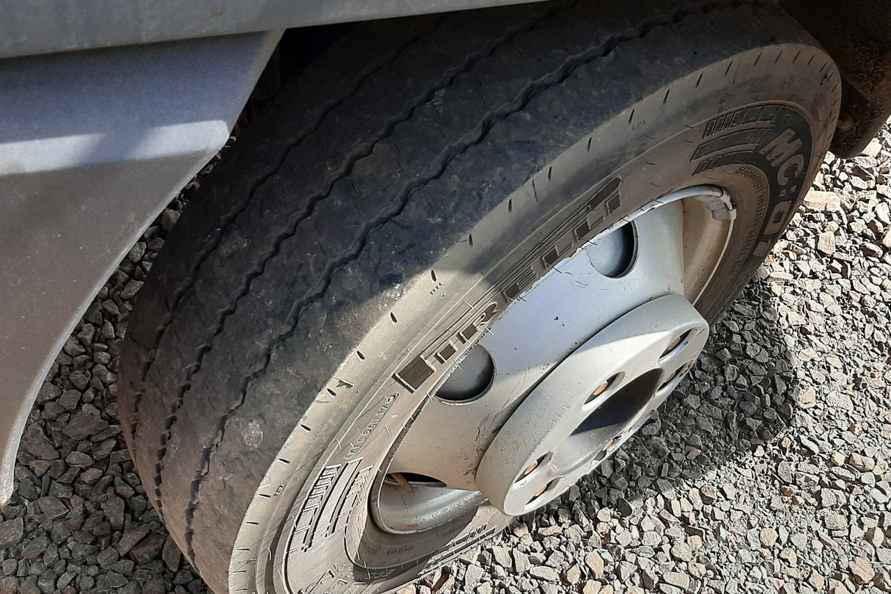 Volkswagen 8 160 - 16/16 17