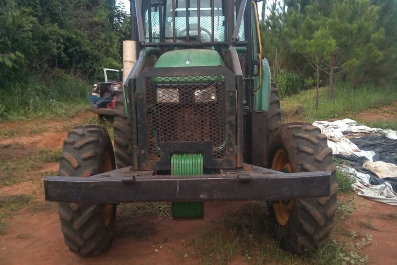 John Deere 5085 - 15/15 3