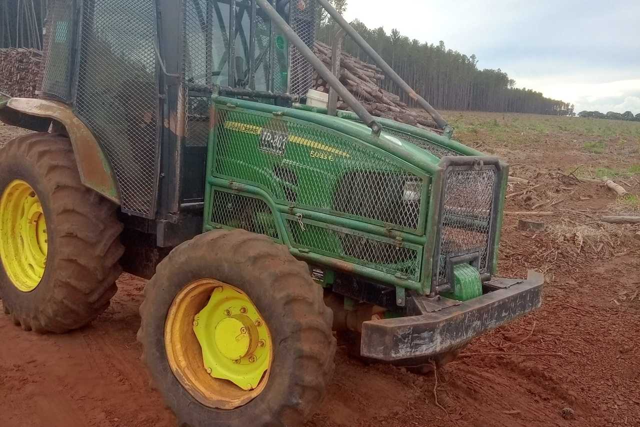 John Deere 5085 - 15/15 3