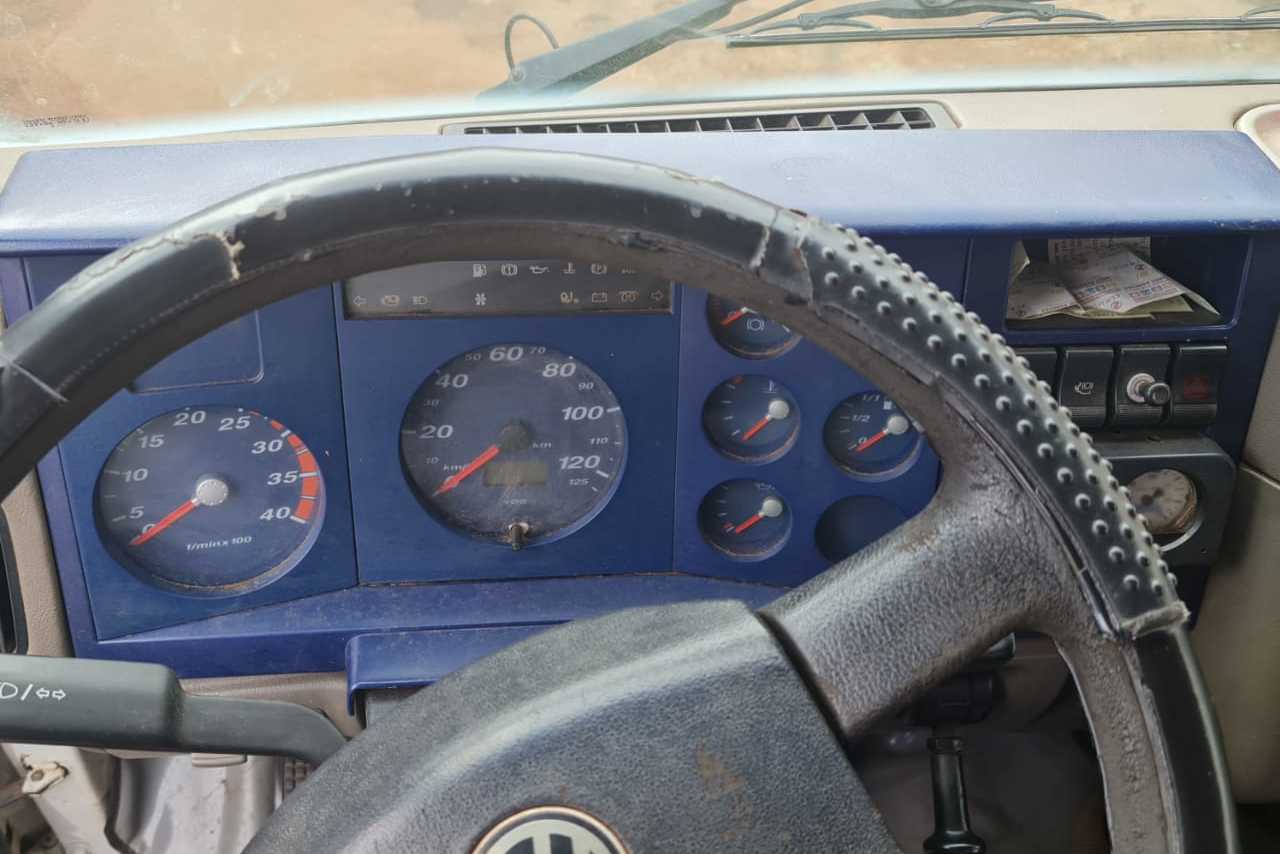 Volkswagen 8 150 - 04/04 5
