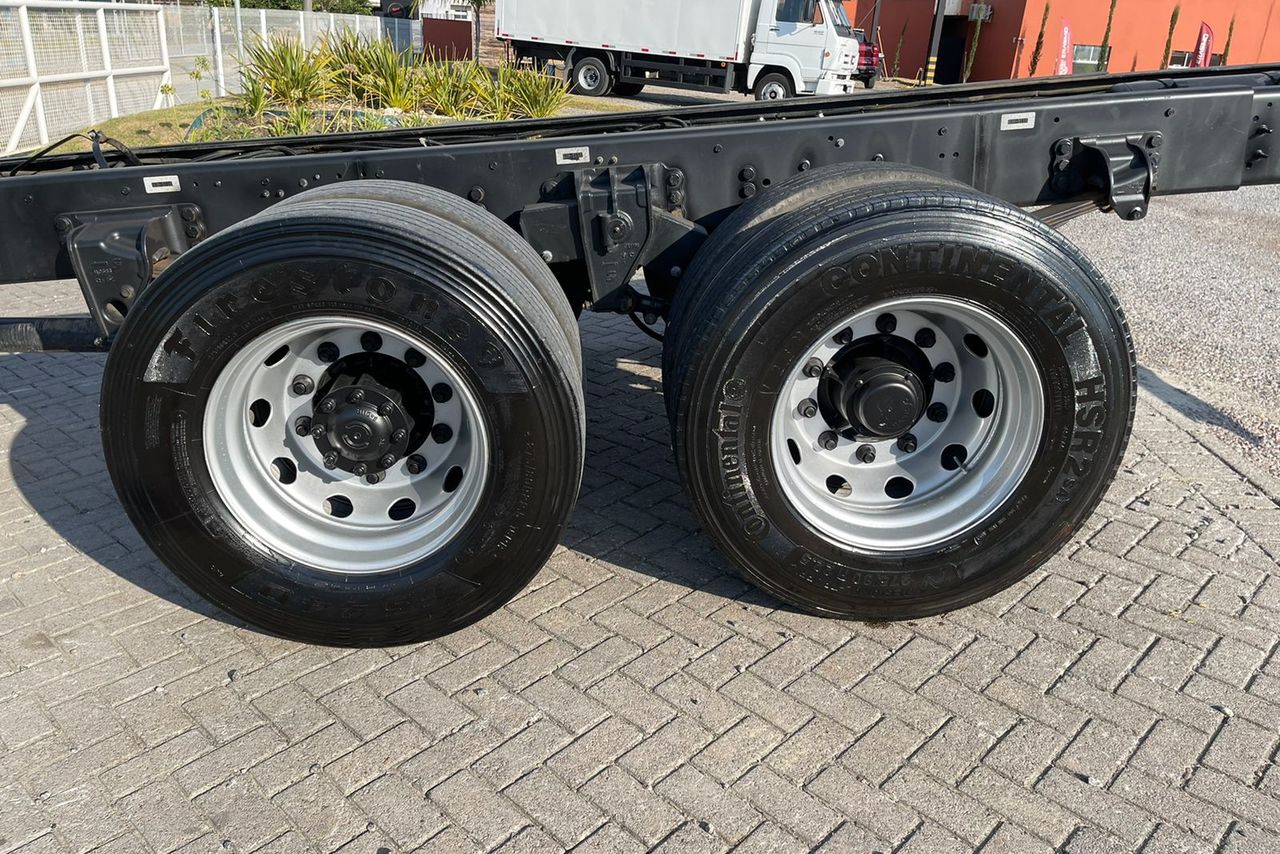 Ford Cargo 2431 - 19/19 5