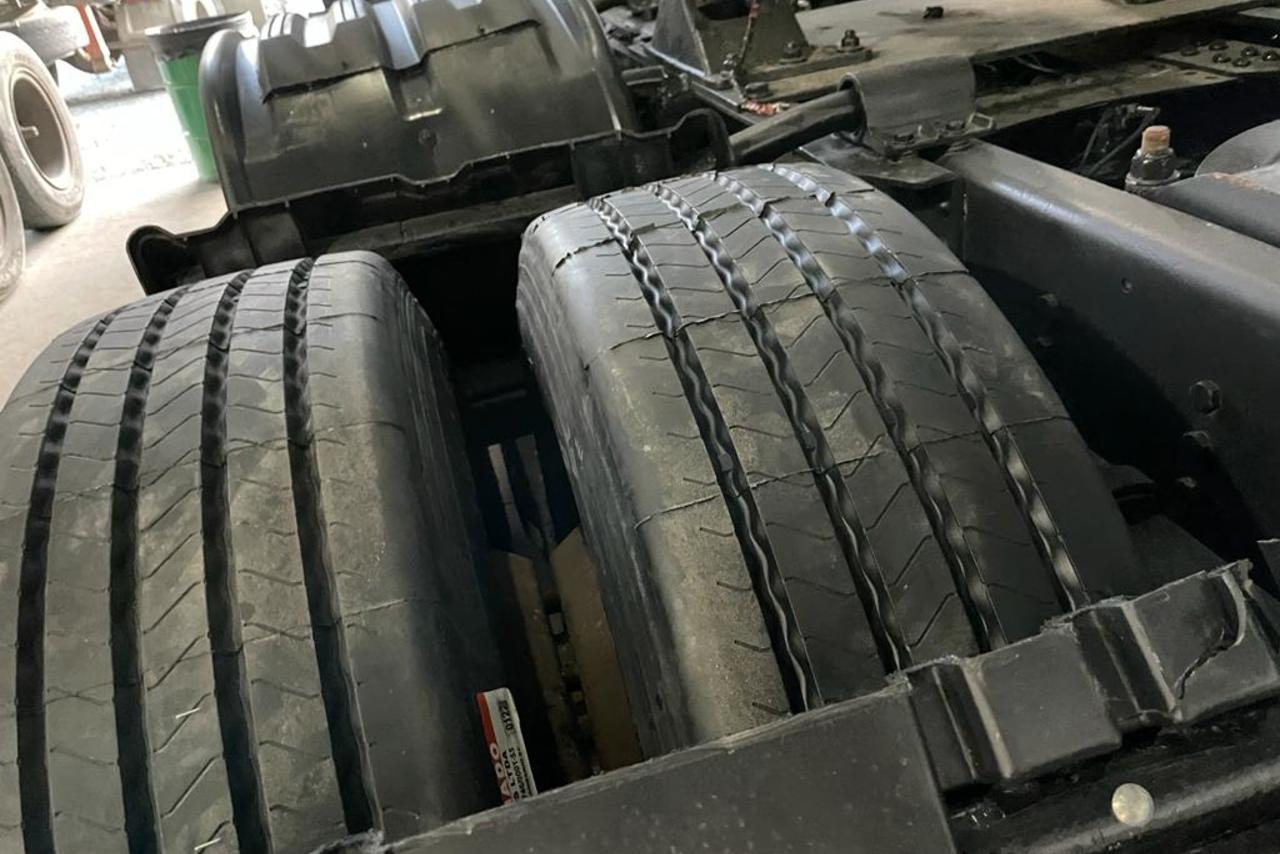 Mercedes Benz MB 1944 - 04/04 12