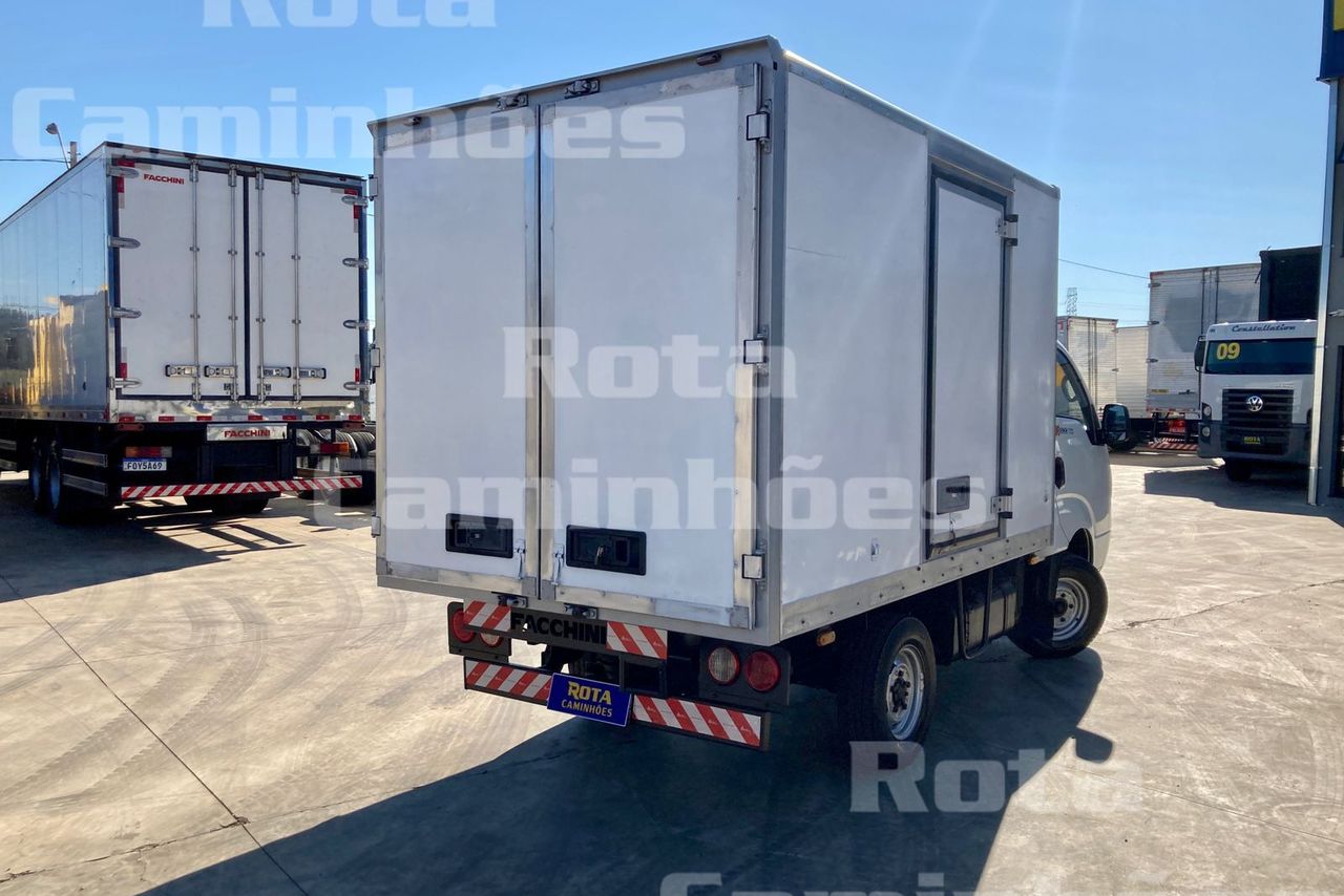 KIA Bongo K-2500 - 09/09 5