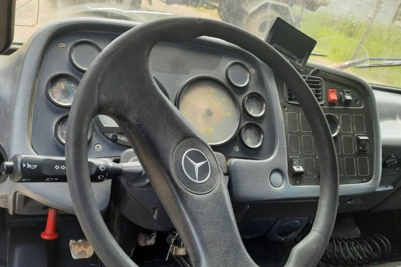 Mercedes Benz Atego 2423 - 09 11