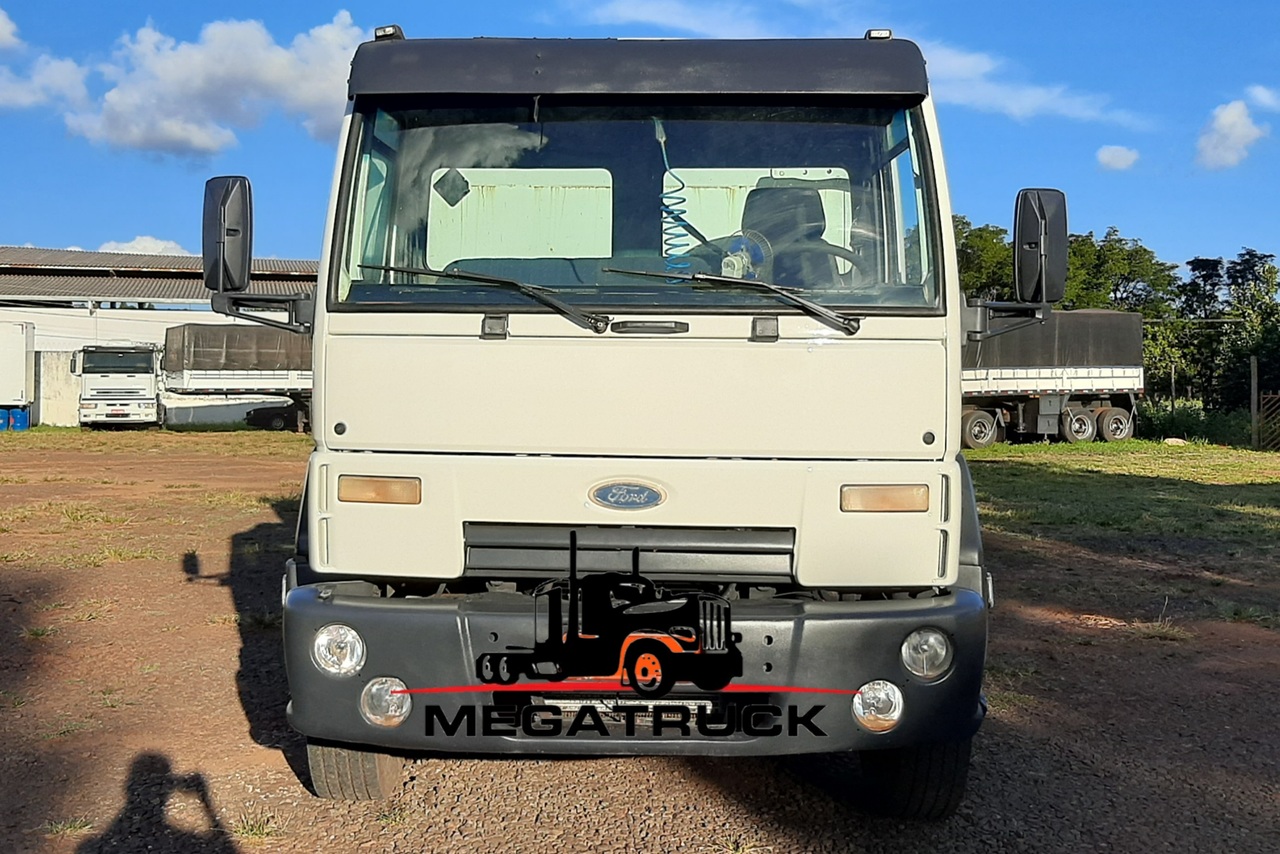 Ford Cargo2428 - 08/08 2