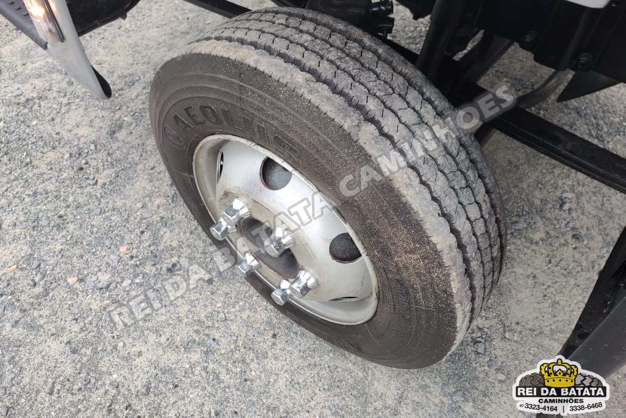 Ford Cargo815 - 05/05 12