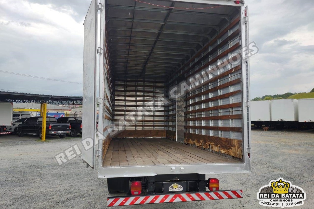 Ford Cargo815 - 05/05 14