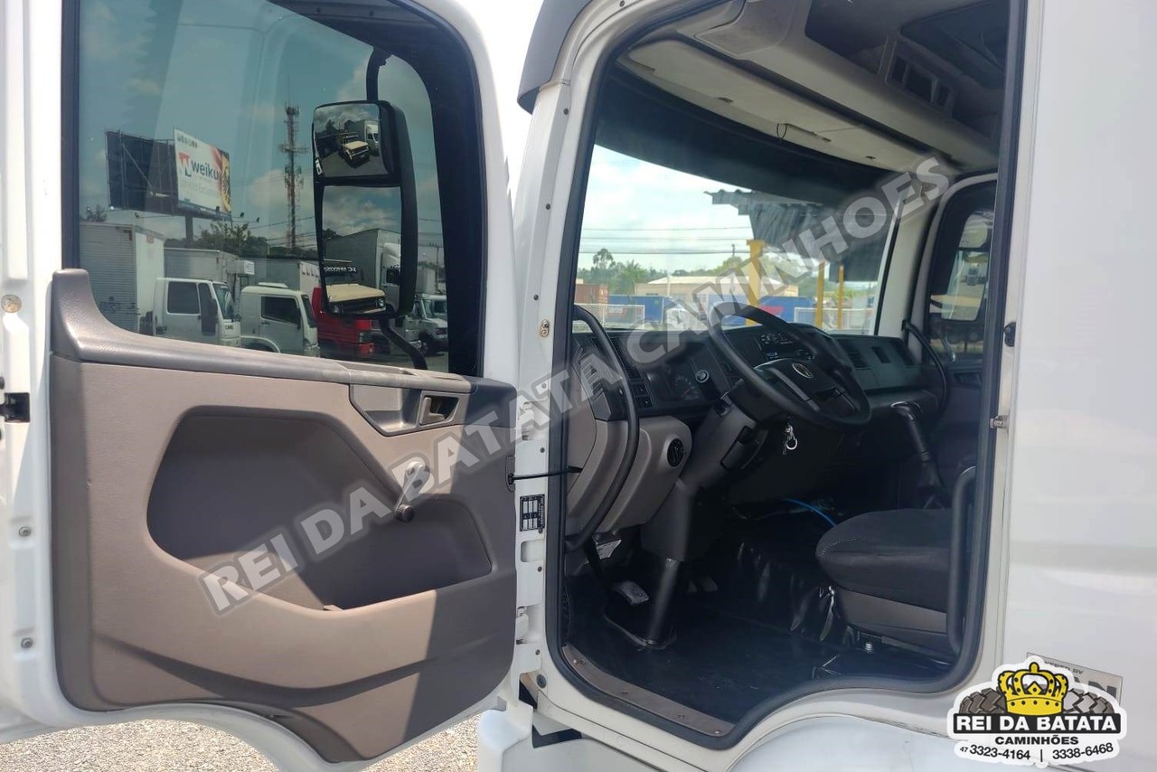 Volkswagen 24-280 E Constellation 6x2 - 13/13 7