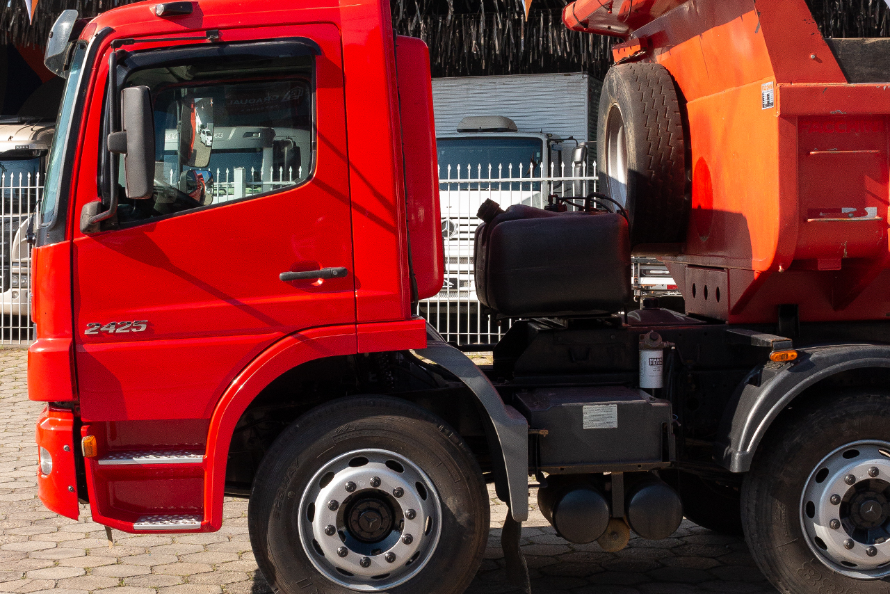 Mercedes Benz Atego 2425 - 08/09 4