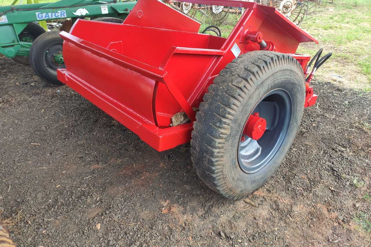 Madal Scraper 1,70 m³ - 90/90 3