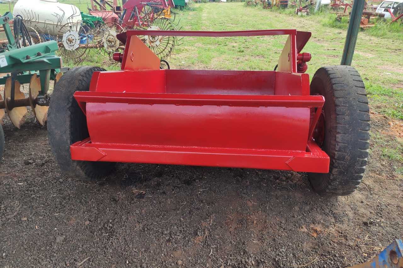 Madal Scraper 1,70 m³ - 90/90 8