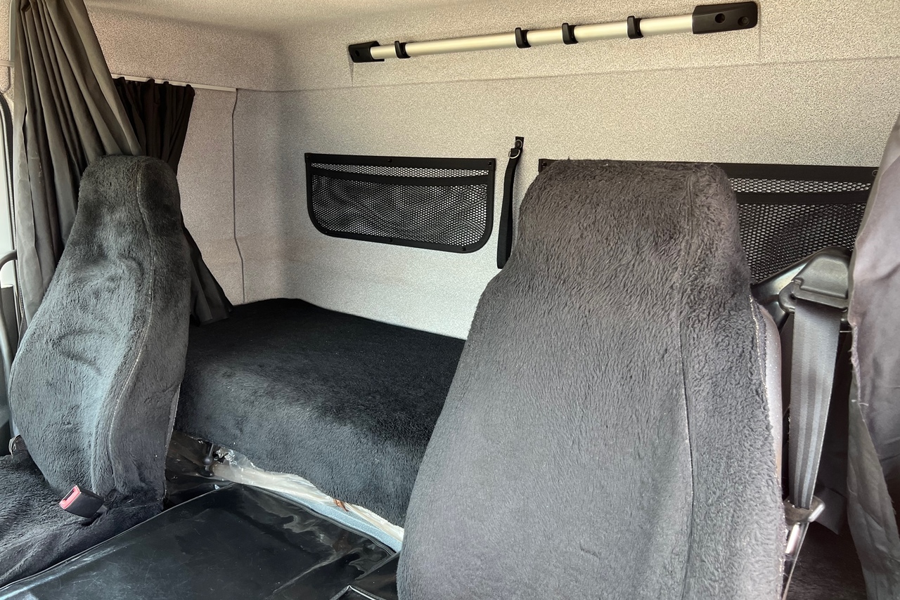Mercedes Benz Atego 2426 - 15/16 9