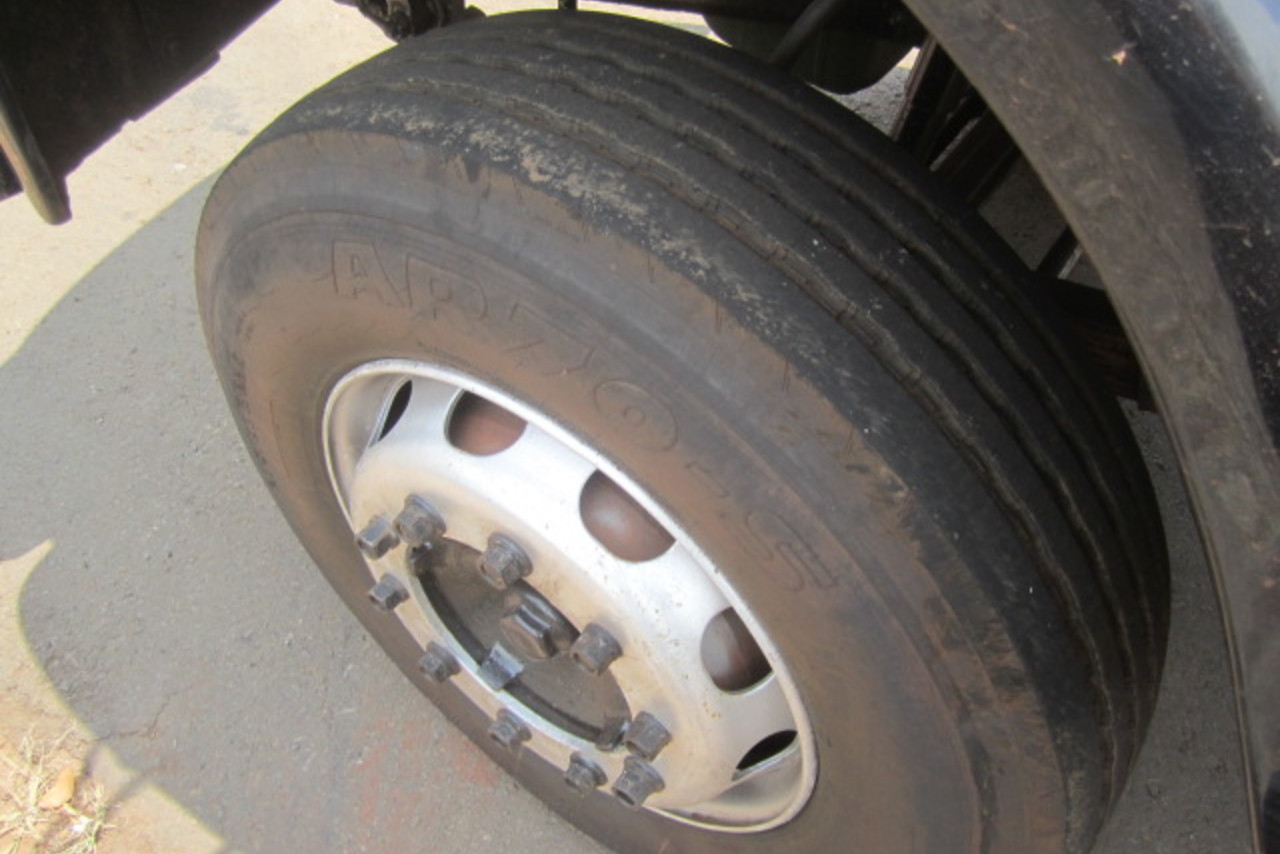 Mercedes Benz MB 2220 - 90/90 13