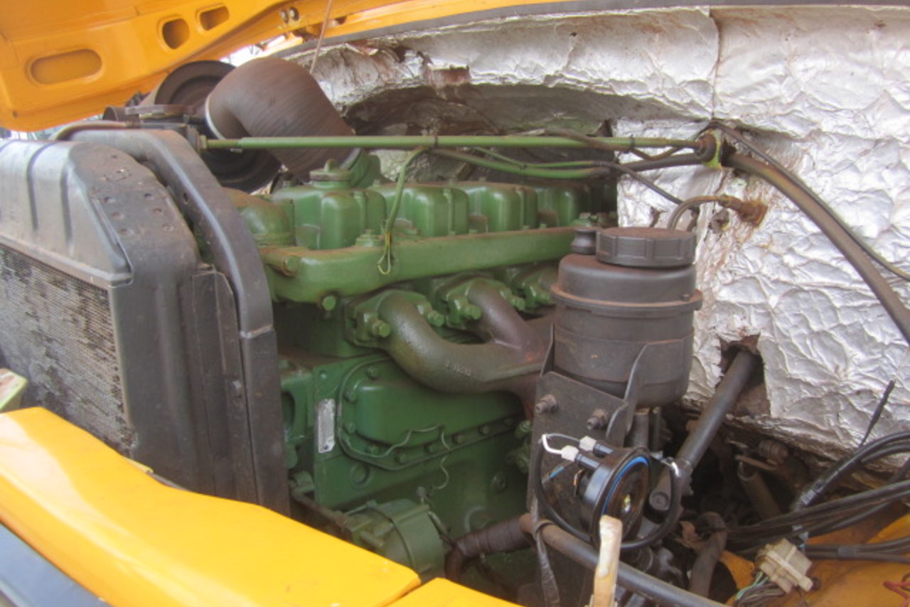 Mercedes Benz MB 2220 - 90/90 15