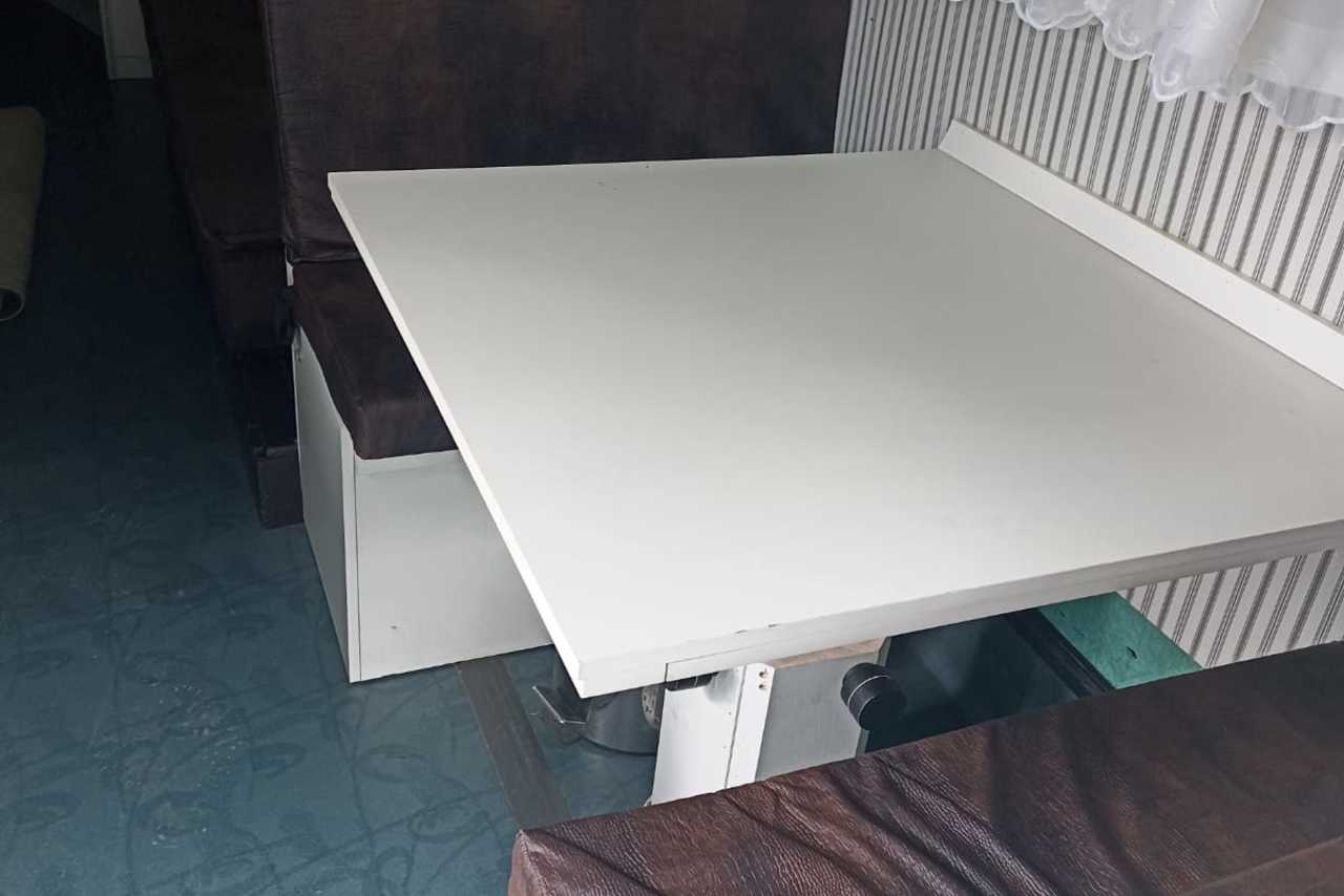Motor Trailer Camper  - 02/03 10