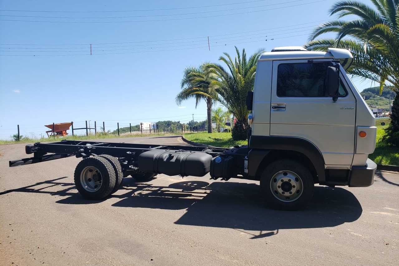 Volkswagen 8 160 - 13/14 4
