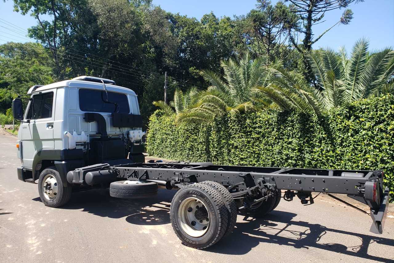 Volkswagen 8 160 - 13/14 7