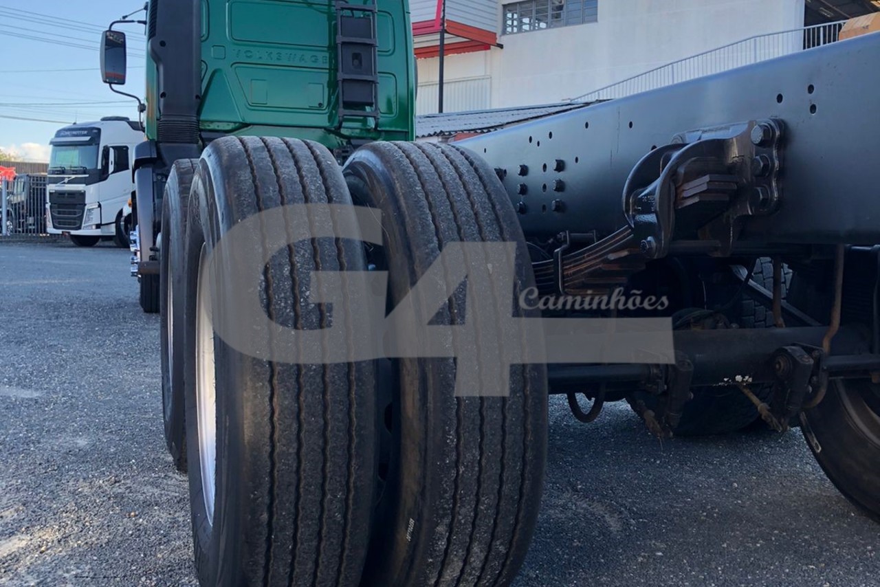 Volkswagen 24-280 E Constellation 6x2 - 14/14 2