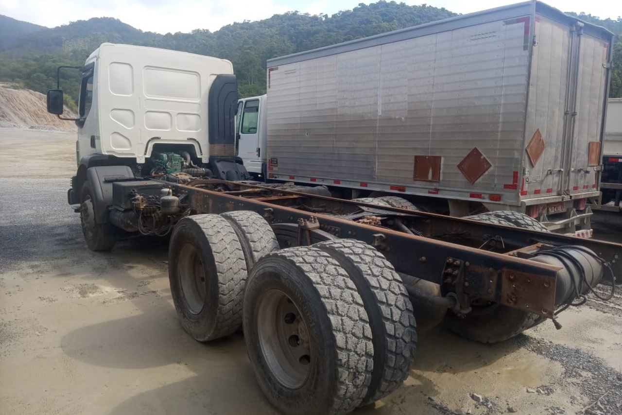 Volvo VM330 - 14/14 2