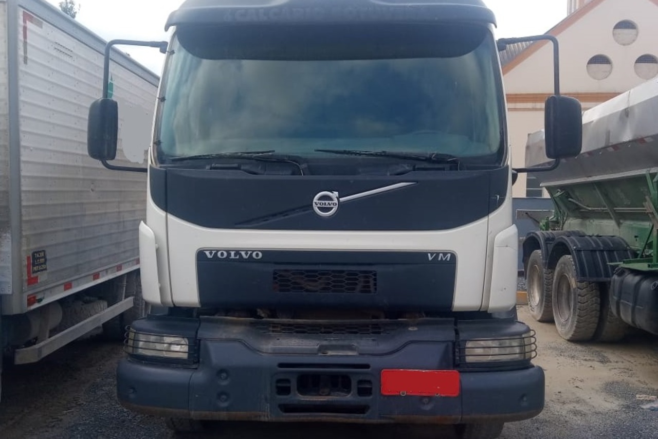 Volvo VM330 - 14/14 11