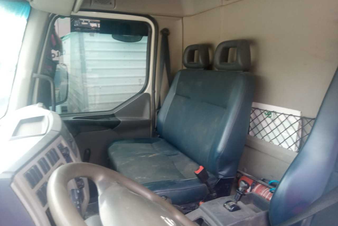 Volvo VM330 - 14/14 17