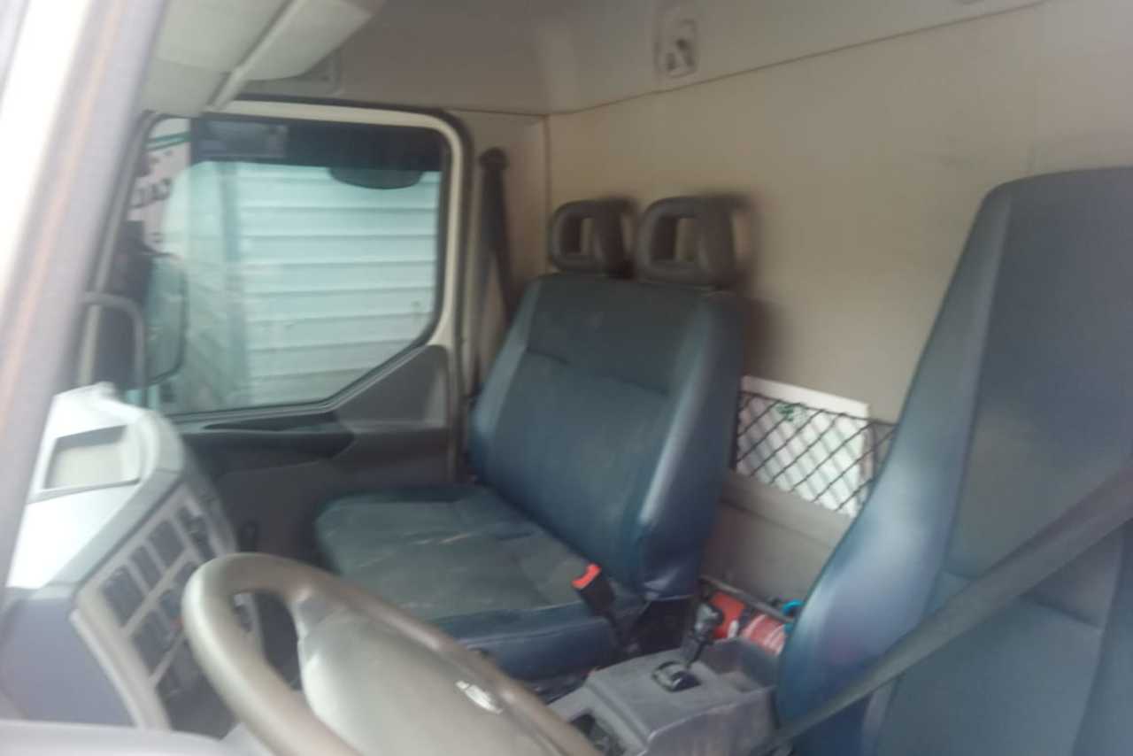 Volvo VM330 - 14/14 18