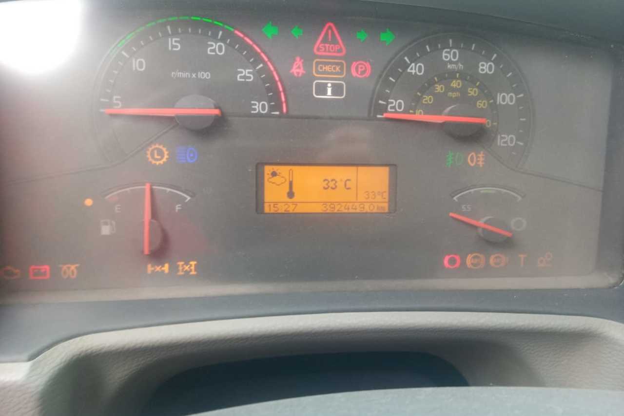 Volvo VM330 - 14/14 21
