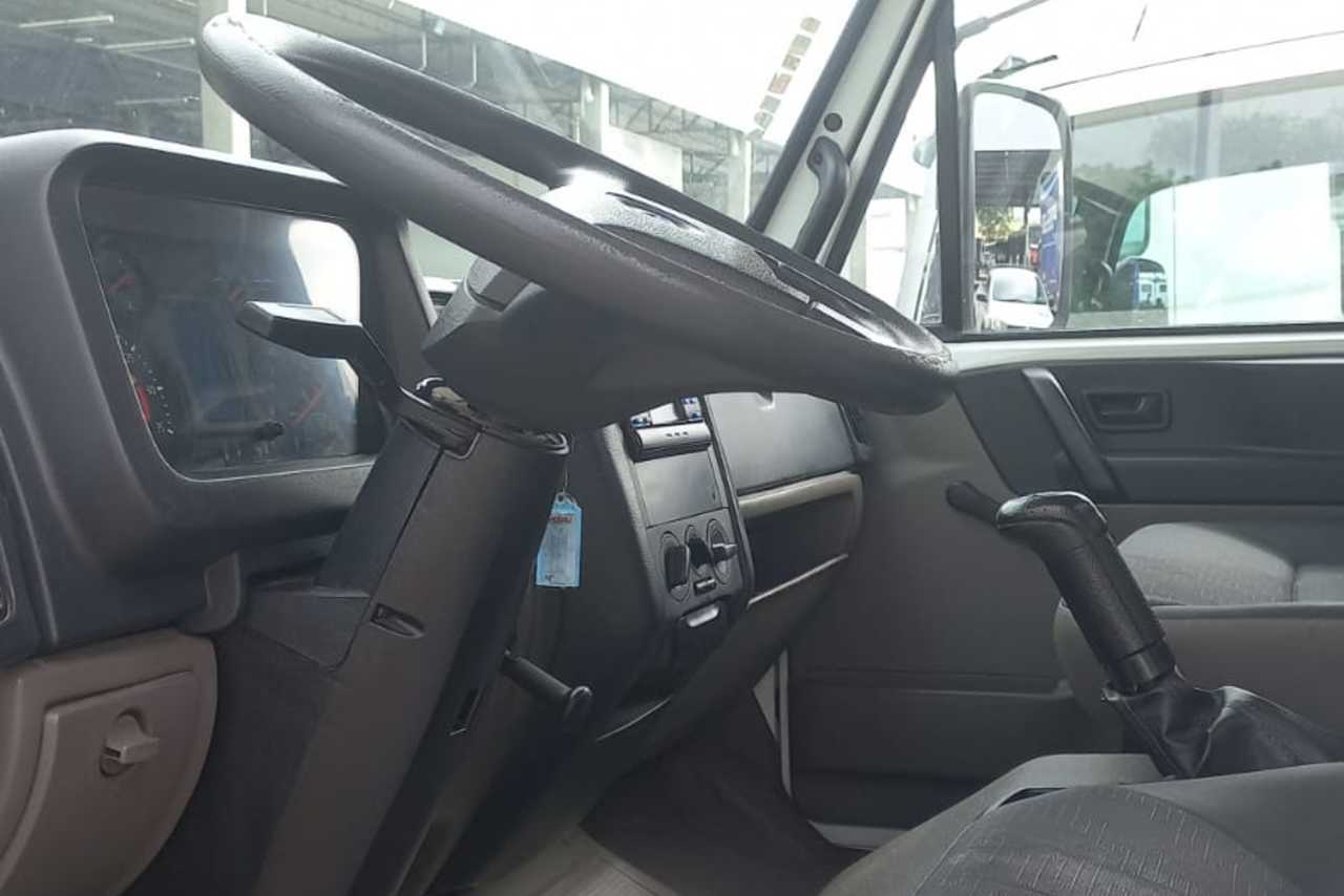 Volkswagen 8 160 - 17/17 3