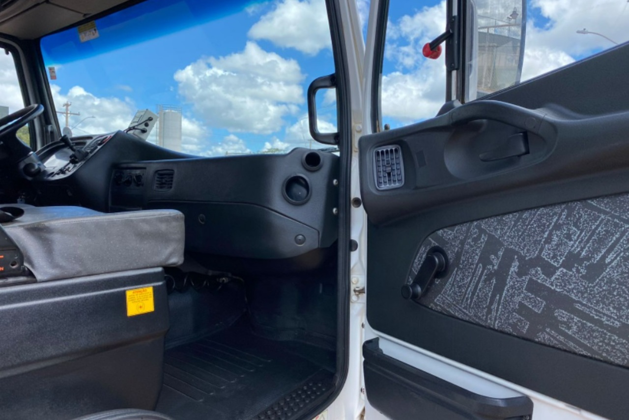 Mercedes Benz Atego 2729 - 14/14 7