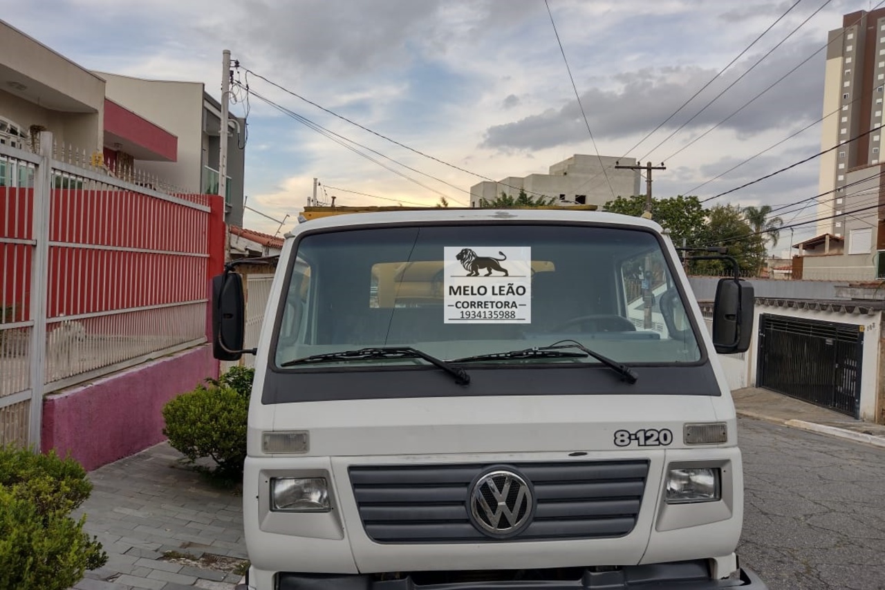 Volkswagen 8 120 - 03/04 4