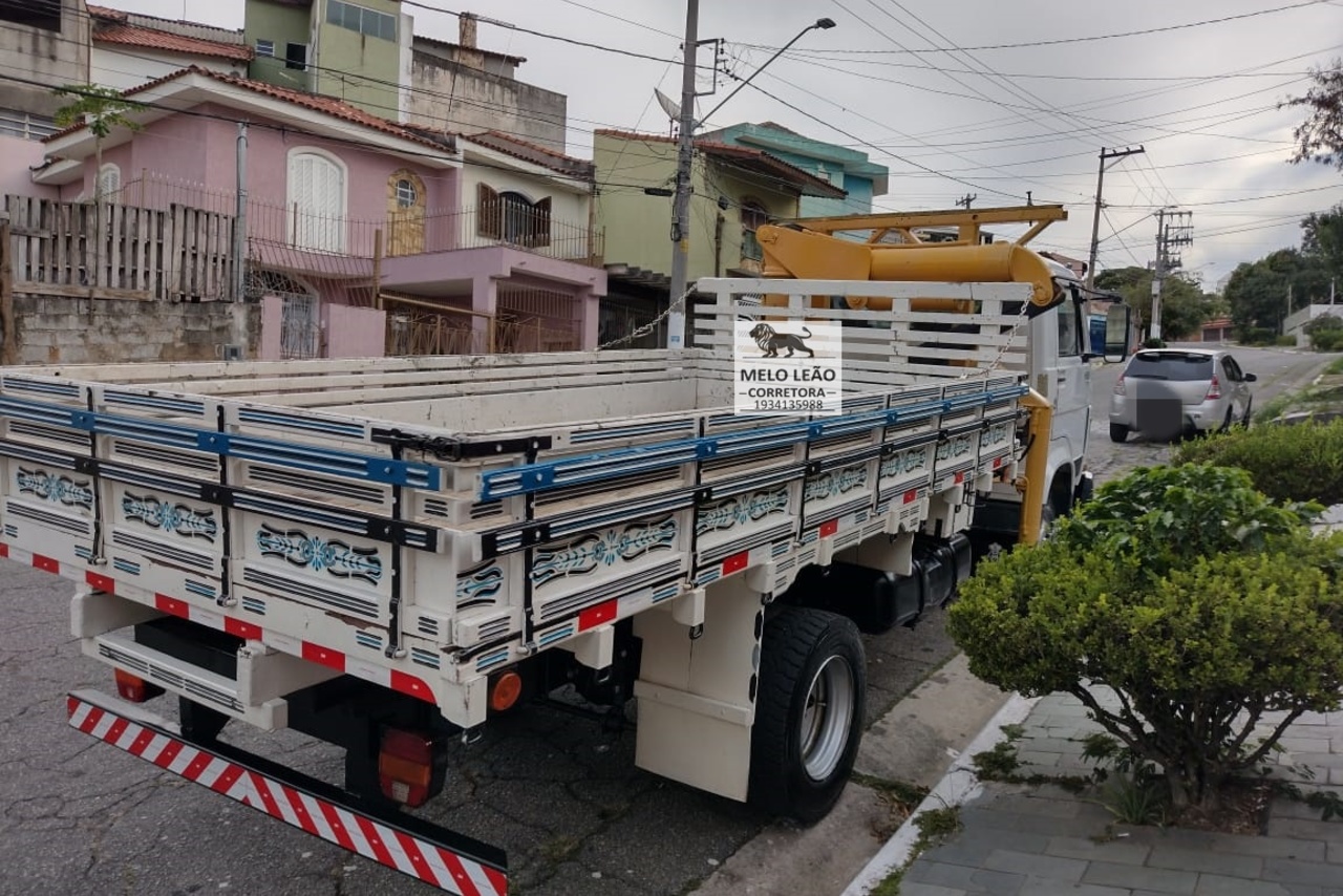 Volkswagen 8 120 - 03/04 7