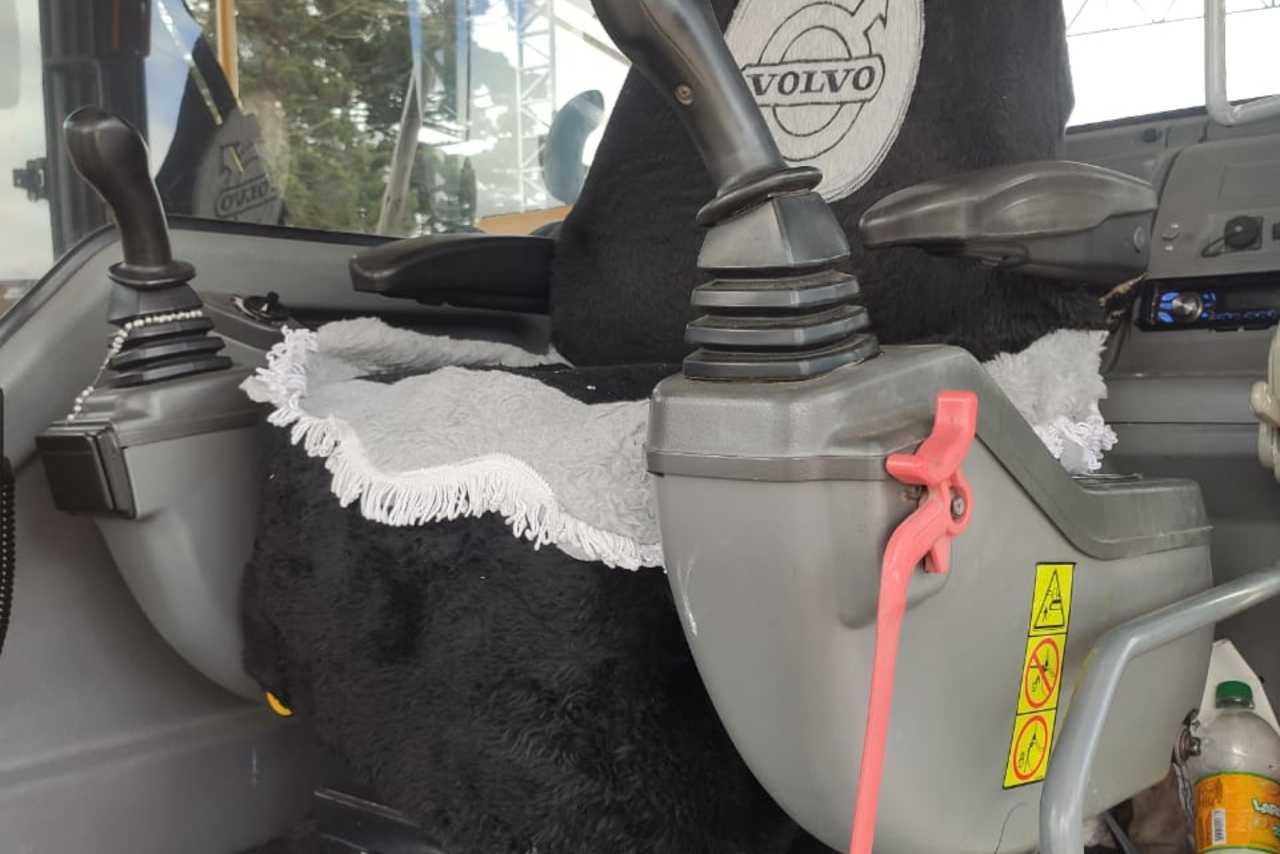 Volvo EC140BLCM - 10/10 9