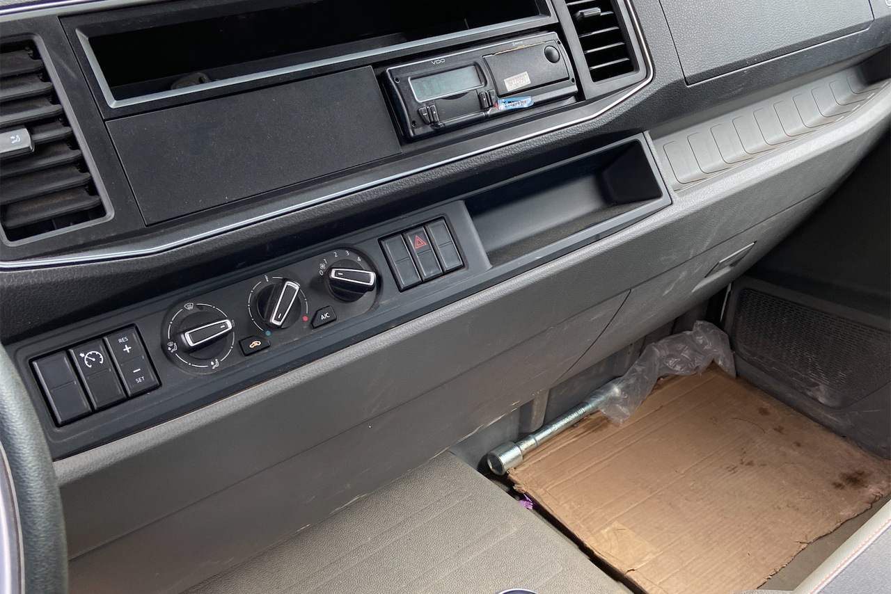 Volkswagen 6-160 Delivery - 20/21 15
