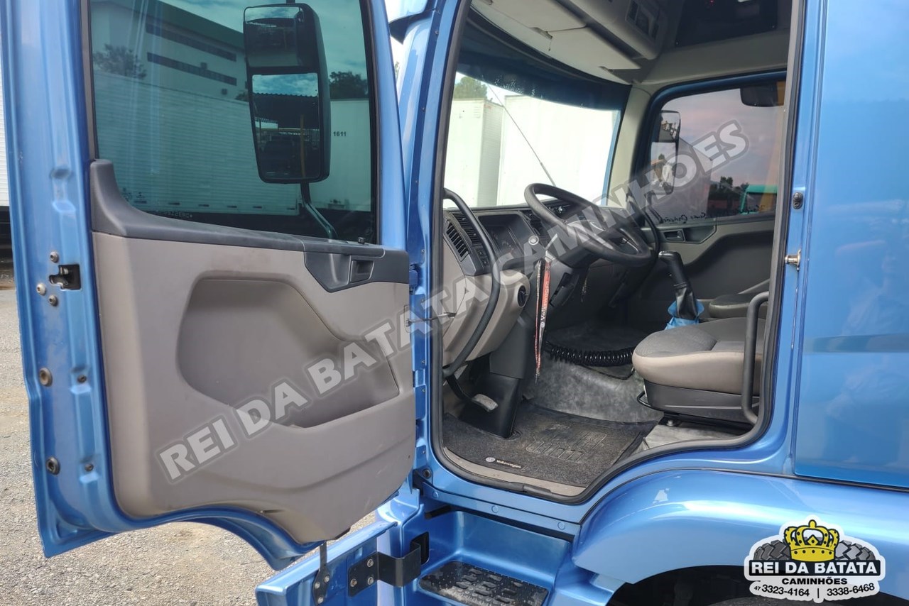 Volkswagen 24-280 E Constellation 6x2 - 13/13 10